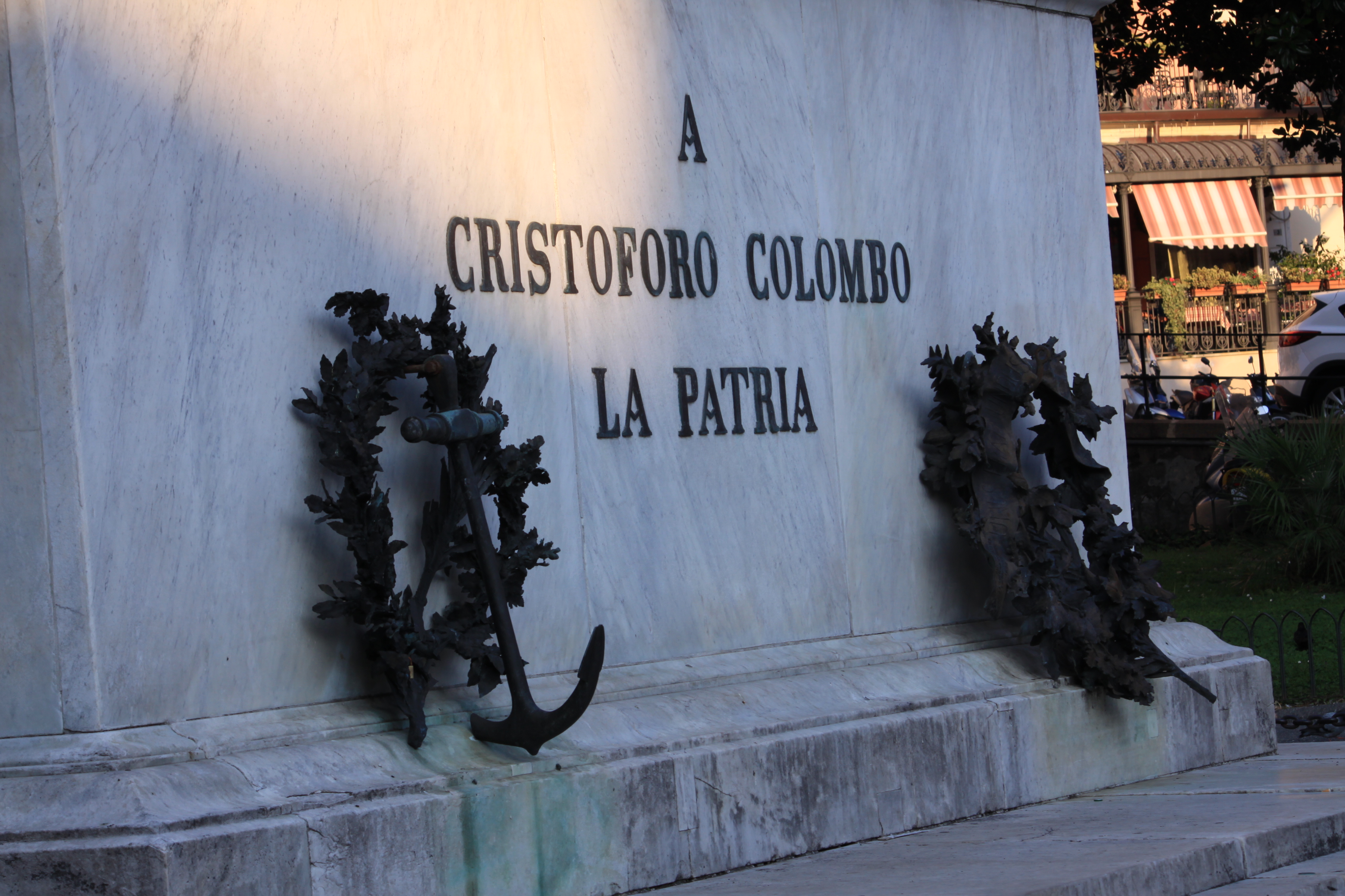 Fig. n. 5 - A Cristoforo Colombo la patria